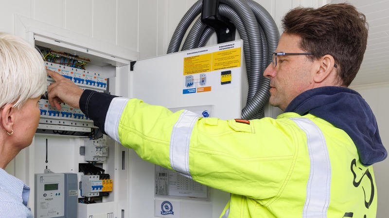 Ikke skru av hovedsikringen!